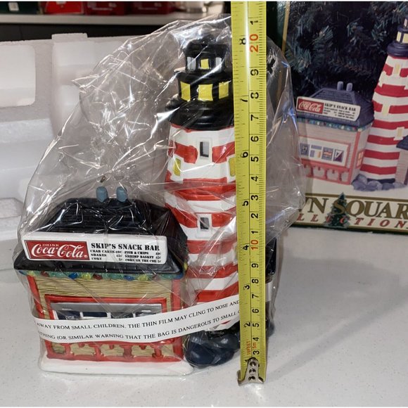 NEW! COKE COCA-COLA TOWN SQUARE COLLECTION ‘Skip’s Snack Bar’ Village Lighthouse - Picture 3 of 6